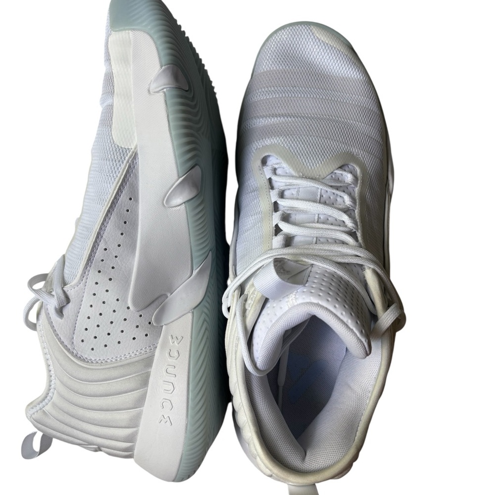 Adidas Men’s Size 12 Trea Young Basketball Shoes White